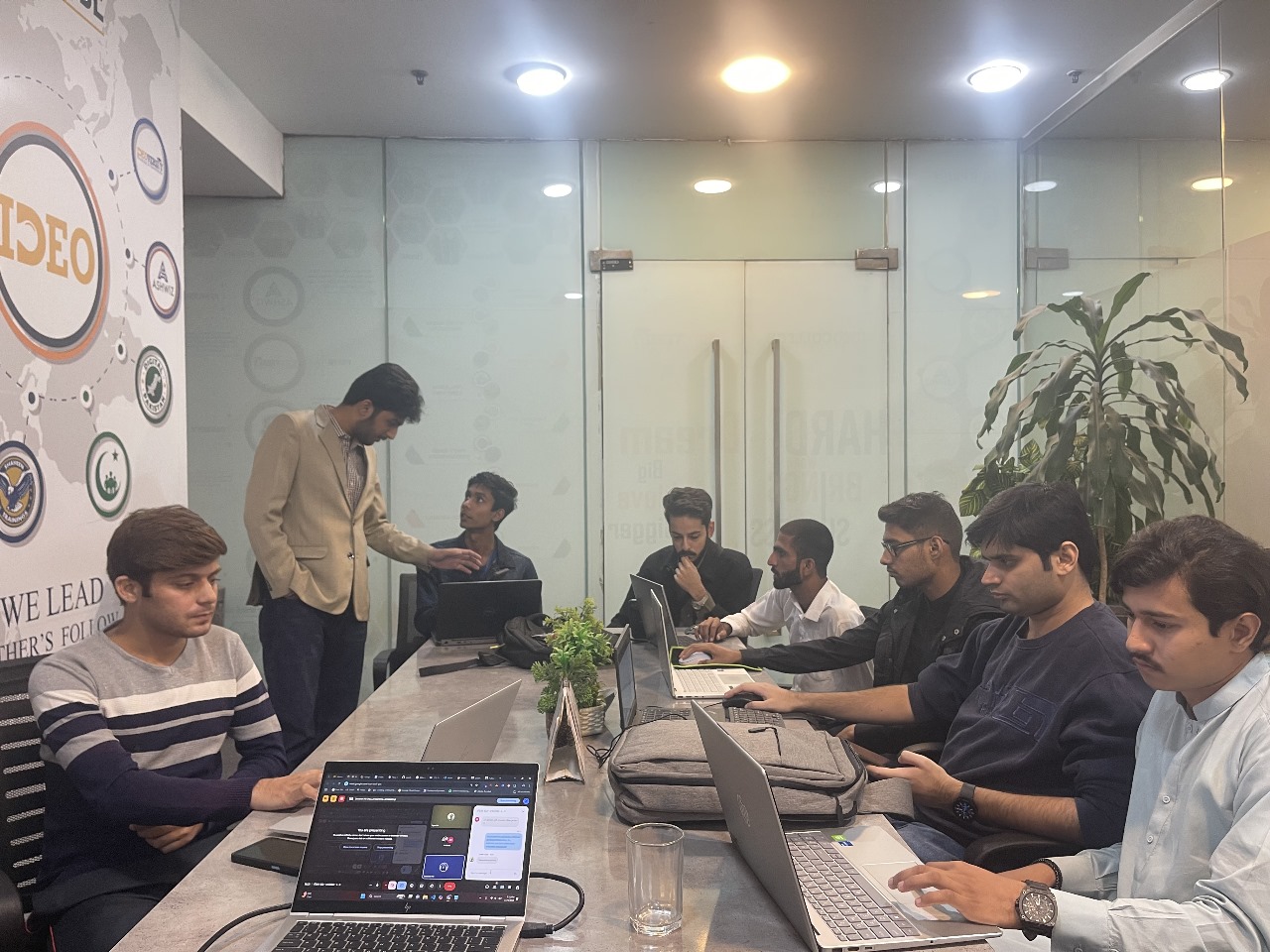 Web with Agentic AI Class - Ideoversity Glimpse - Zeeshan Ali Guiding Students
